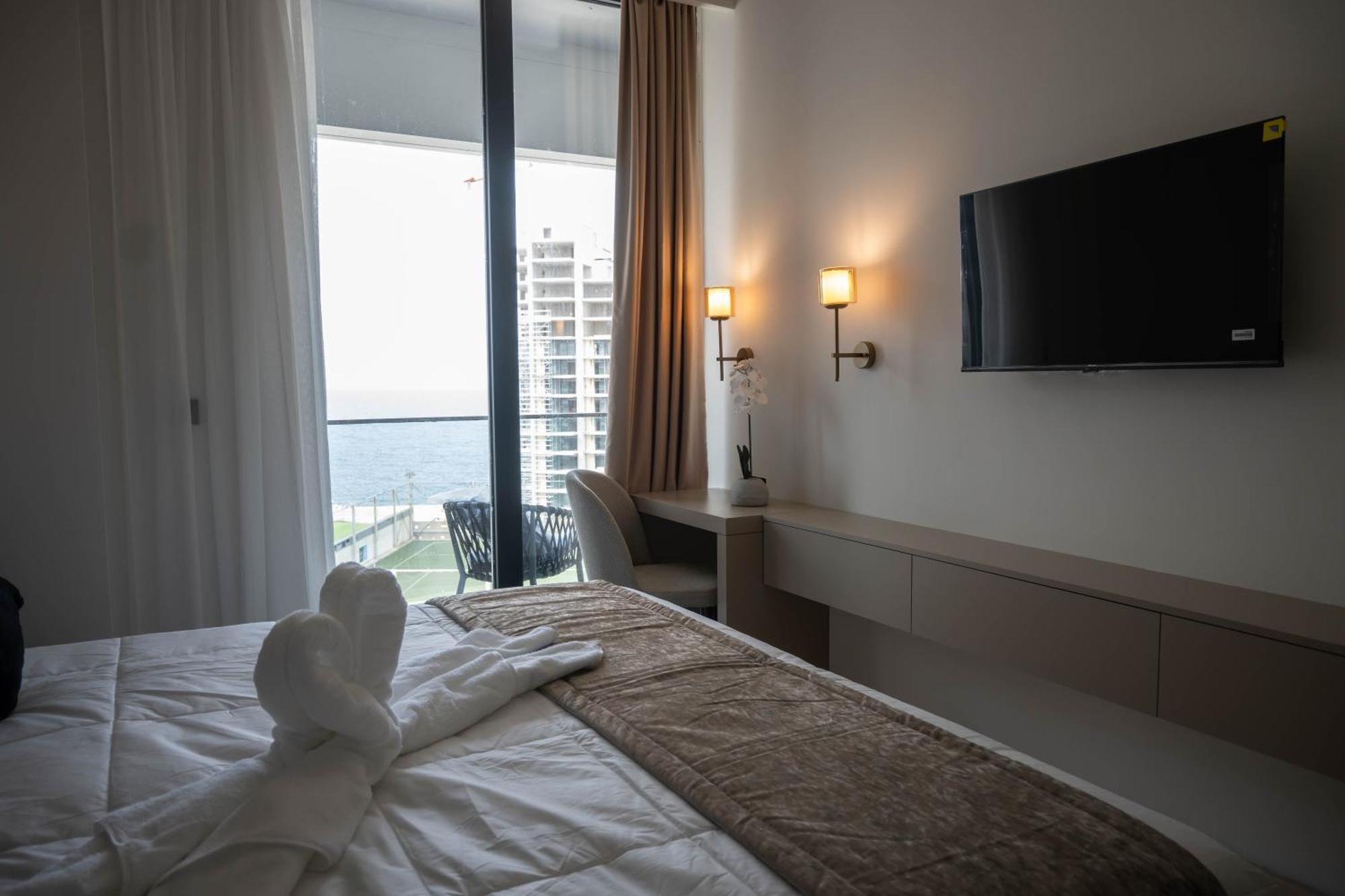 Best View Fortina Luxury Suites Слима Екстериор снимка
